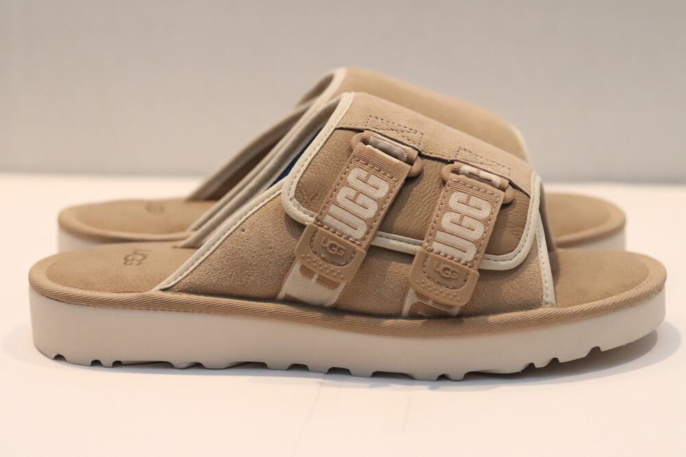 UGG Goldencoast Strap Slide Sz 9
